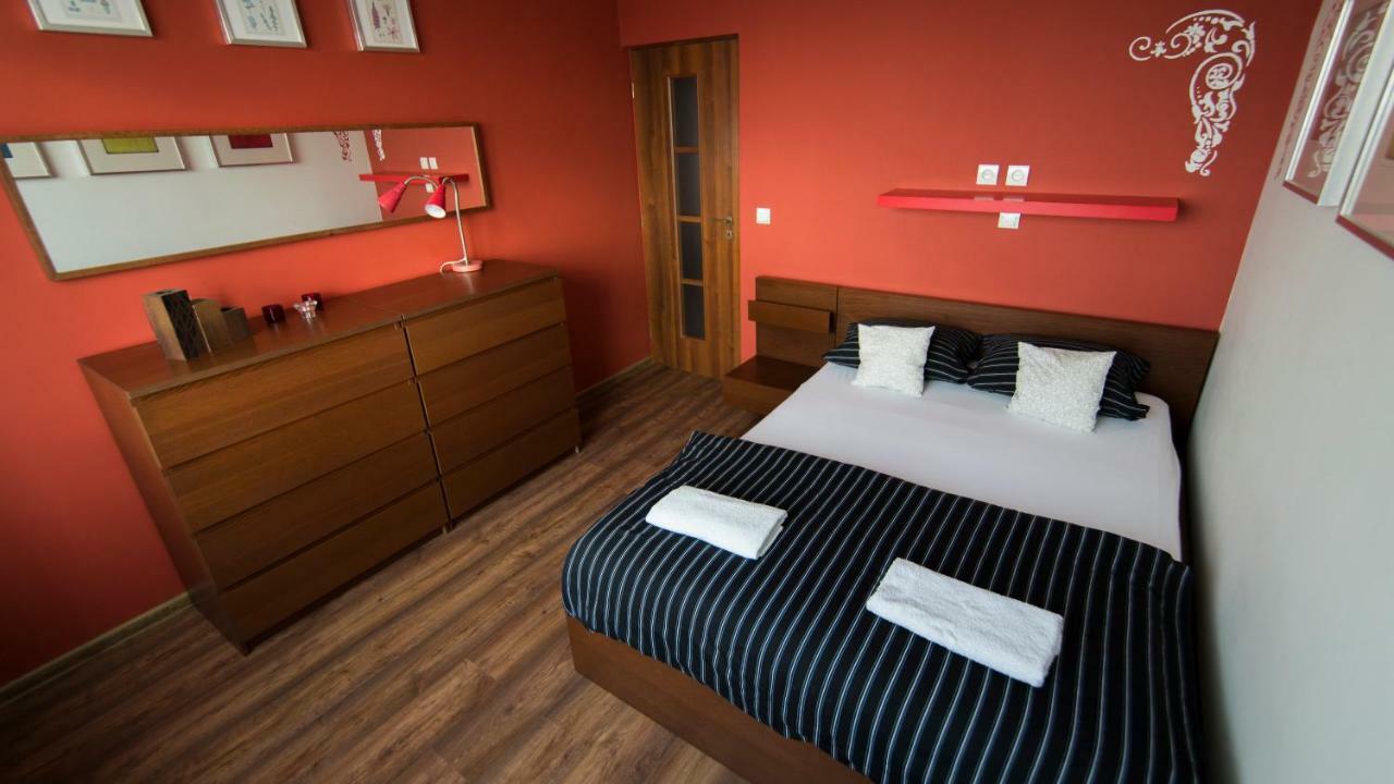 Mieszkanie Na 10 Pietrze Apartman Cieszyn  Kültér fotó